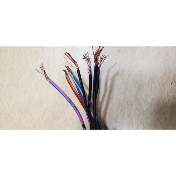 Copied - 2004-2010 Infiniti QX56 OEM HID Xenon Headlight Pigtail Wiring & Plugs - Picture 3 of 3